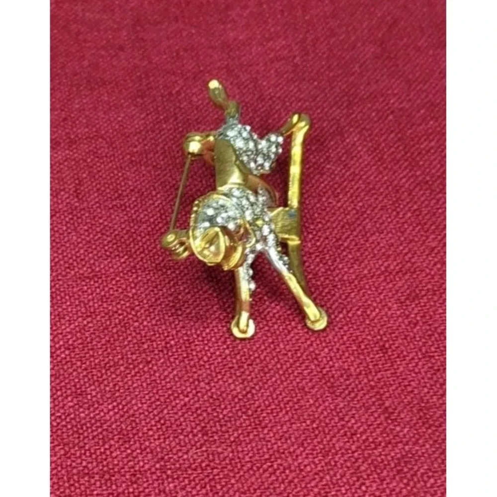Vintage 90s Gold Tone &‎ Rhinestone 3D Rocking Horse Brooch Pin